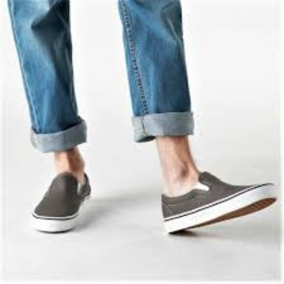 Vans Classic Slip-On Shoe in Charcoal Grey main image 6